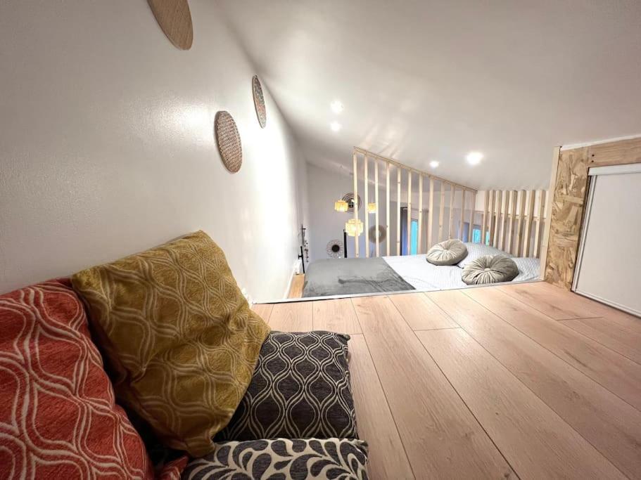 Jolie Mini Maison Lovely Tiny House Vitry-sur-Seine Exterior photo