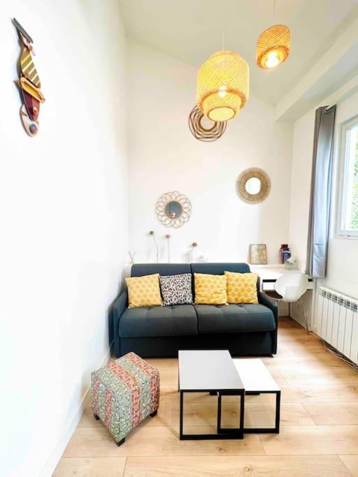 Jolie Mini Maison Lovely Tiny House Vitry-sur-Seine Exterior photo